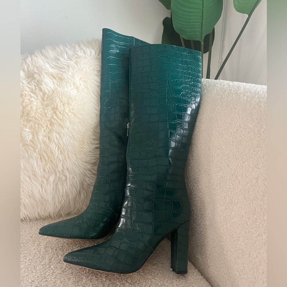 Marc Fisher Giancarlo 2 Green Croc-Embossed Pointed-Toe Knee-high Boots EUC - Picture 3 of 6